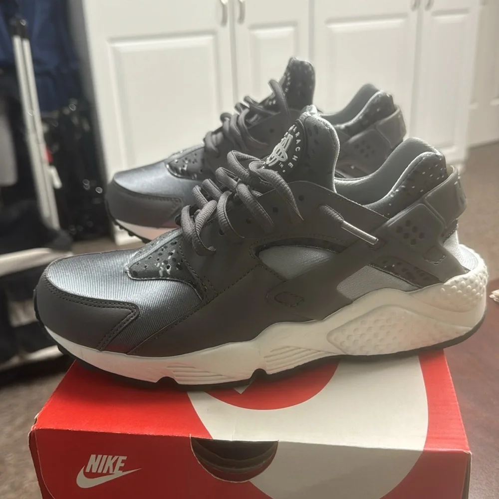 Women’s Air Huarache Run Print - Picture 2 of 7